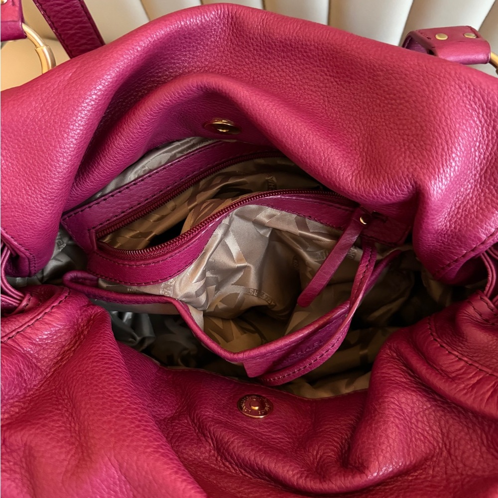 Michael Kors Plum Leather Shoulder Bag with Gold Emblem - Picture 11 of 11